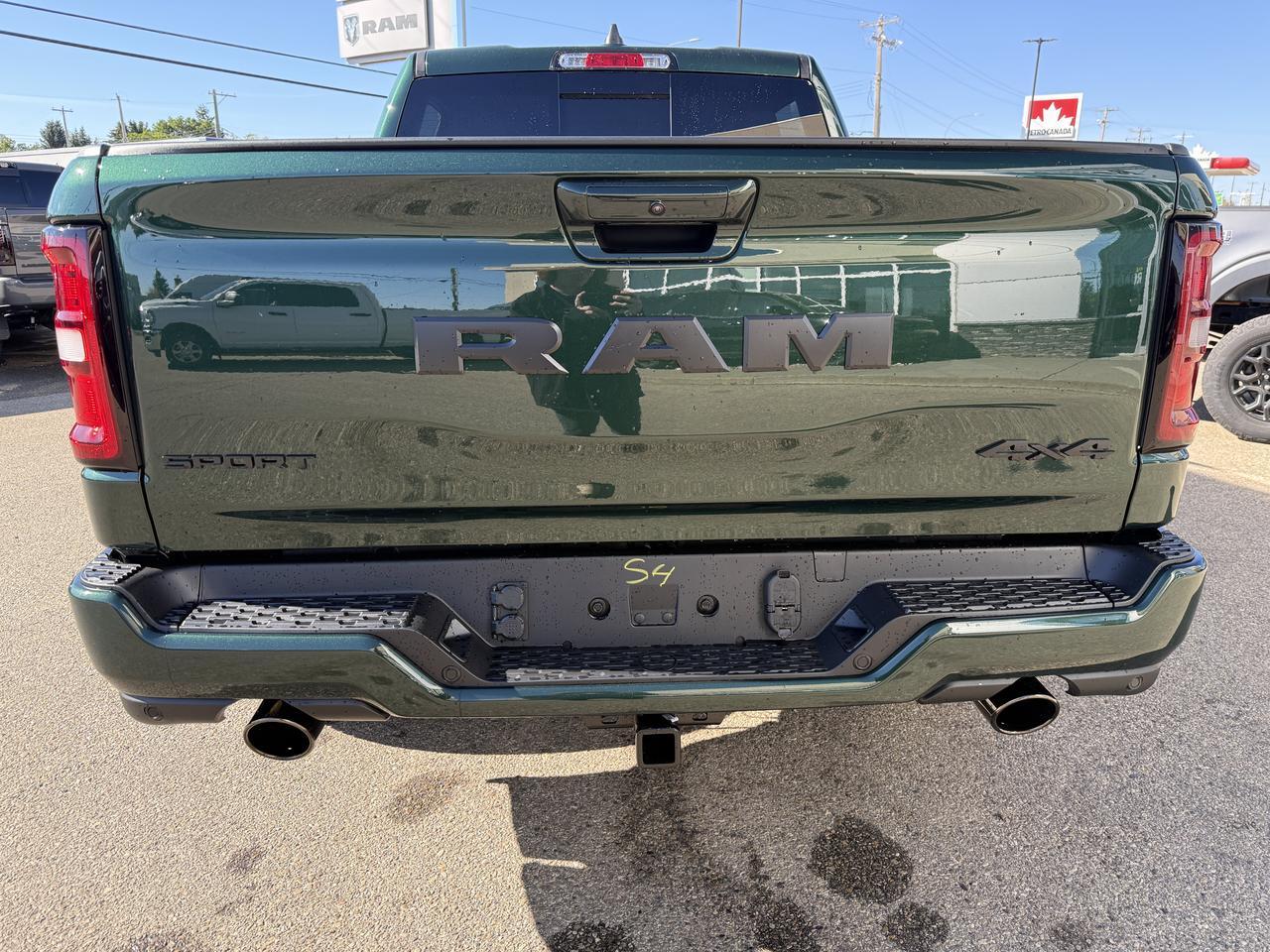 2027 Ram 1500 Sport Crew Cab 4x4 | 3L Hurricane | 12IN Touchscreen | Leather | Heated Front Seats | NAV Redwater AB
