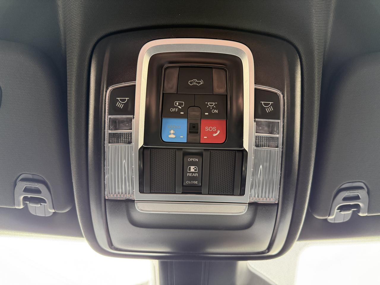 2027 Ram 1500 Sport Crew Cab 4x4 | 3L Hurricane | 12IN Touchscreen | NAV | Heated Front Seats | Remote Start Redwater AB