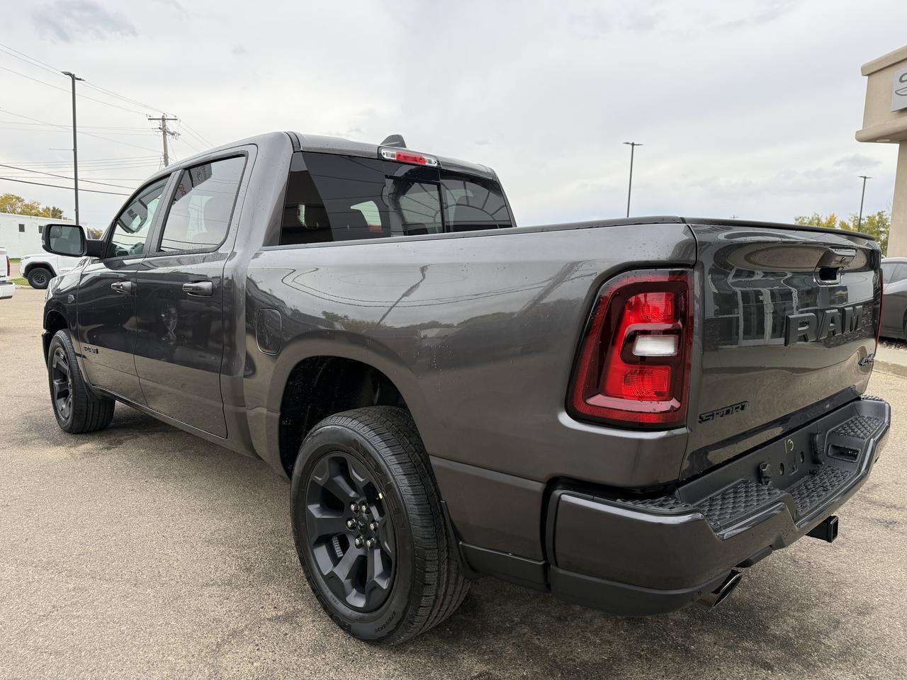 2027 Ram 1500 Sport Crew Cab 4x4 | 3L Hurricane | 12IN Touchscreen | NAV | Heated Front Seats | Remote Start Redwater AB