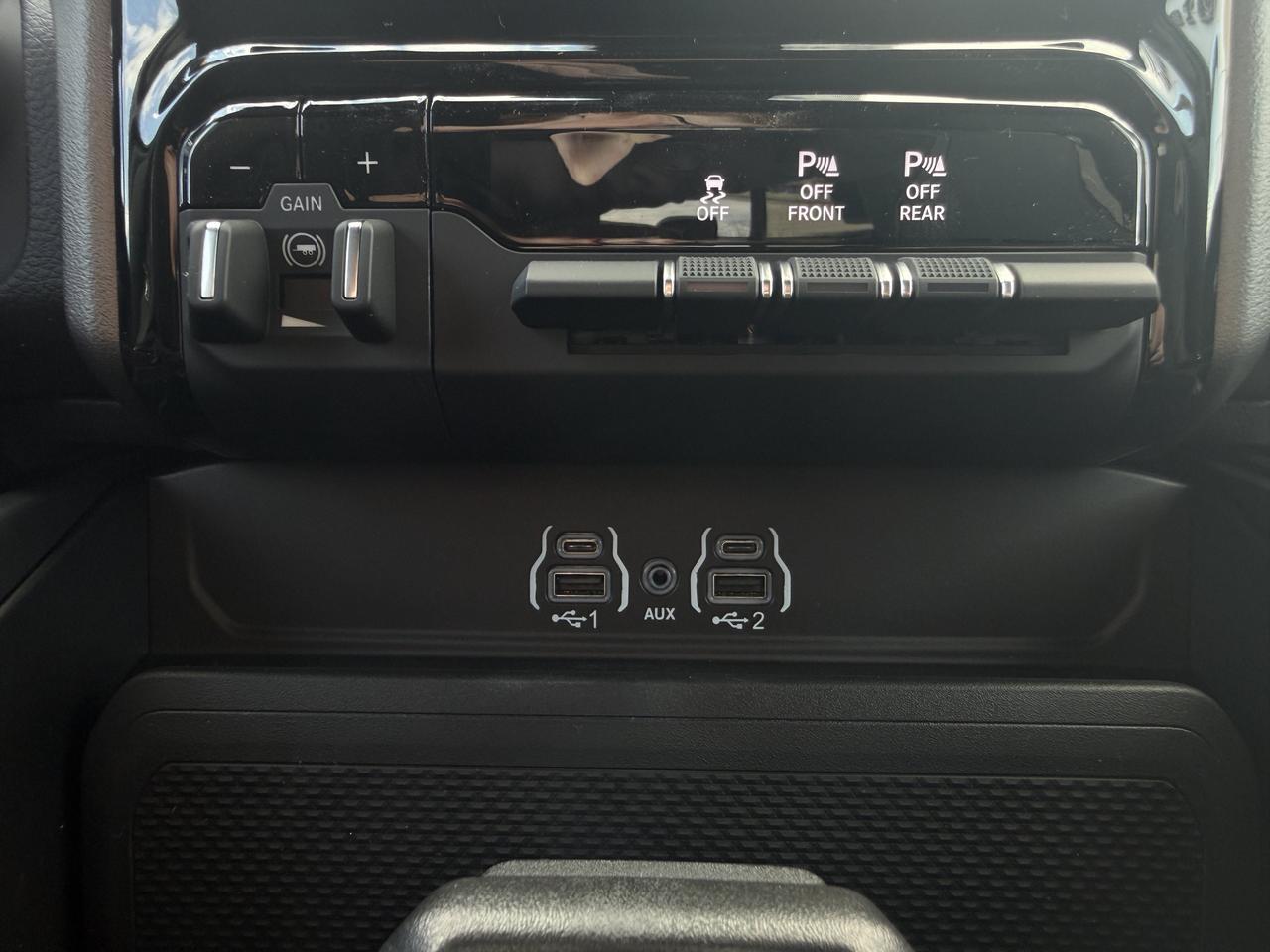 2027 Ram 1500 Sport Crew Cab 4x4 | 3L Hurricane | NAV | 12IN Touchscreen Display | Heated Front Seats Redwater AB