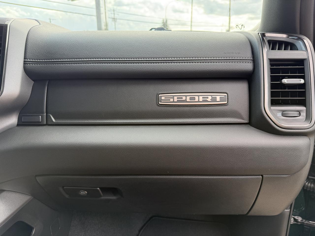 2027 Ram 1500 Sport Crew Cab 4x4 | 3L Hurricane | NAV | 12IN Touchscreen Display | Heated Front Seats Redwater AB