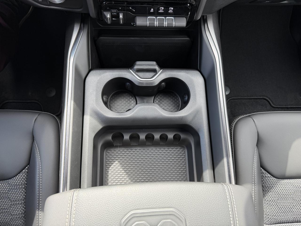 2027 Ram 1500 Sport Crew Cab 4x4 | 3L Hurricane | NAV | 12IN Touchscreen Display | Heated Front Seats Redwater AB