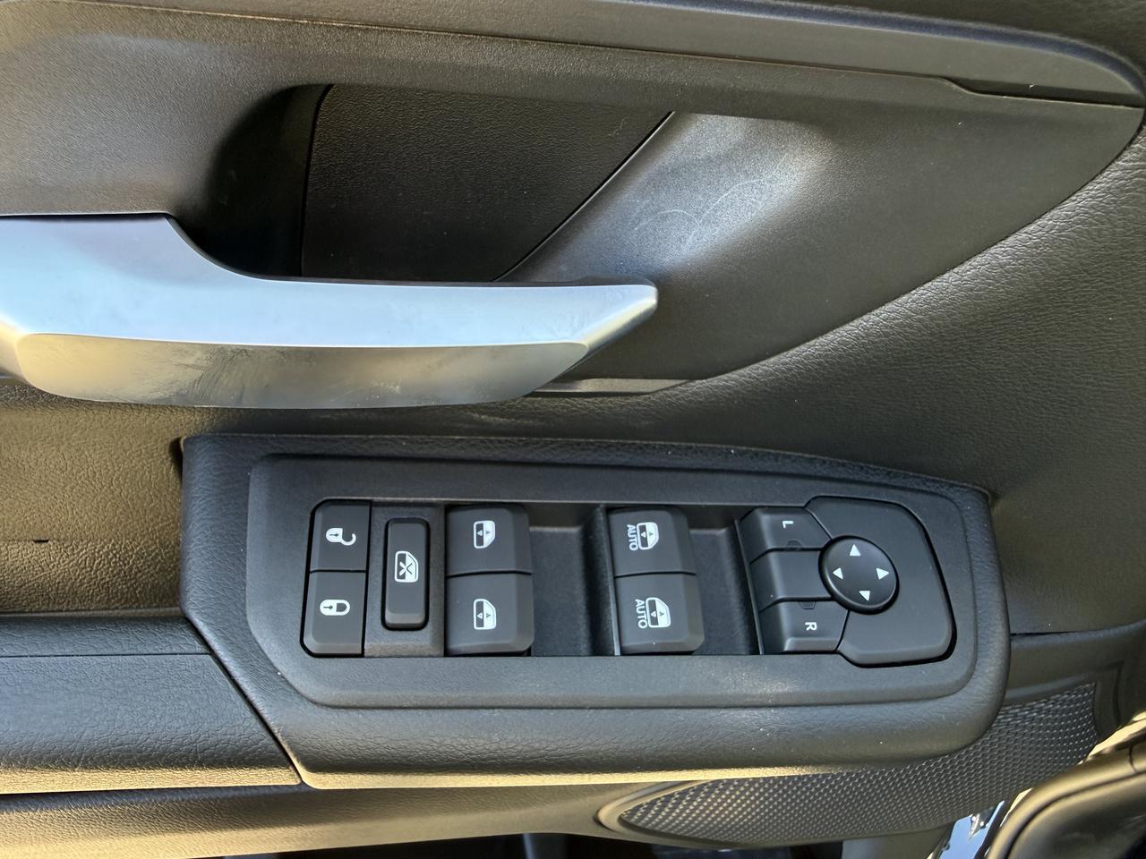 2027 Ram 1500 Warlock Crew Cab 4x4 | 3L Hurricane | Black Accents | Touchscreen | Tow Hooks | Apple Carplay Redwater AB