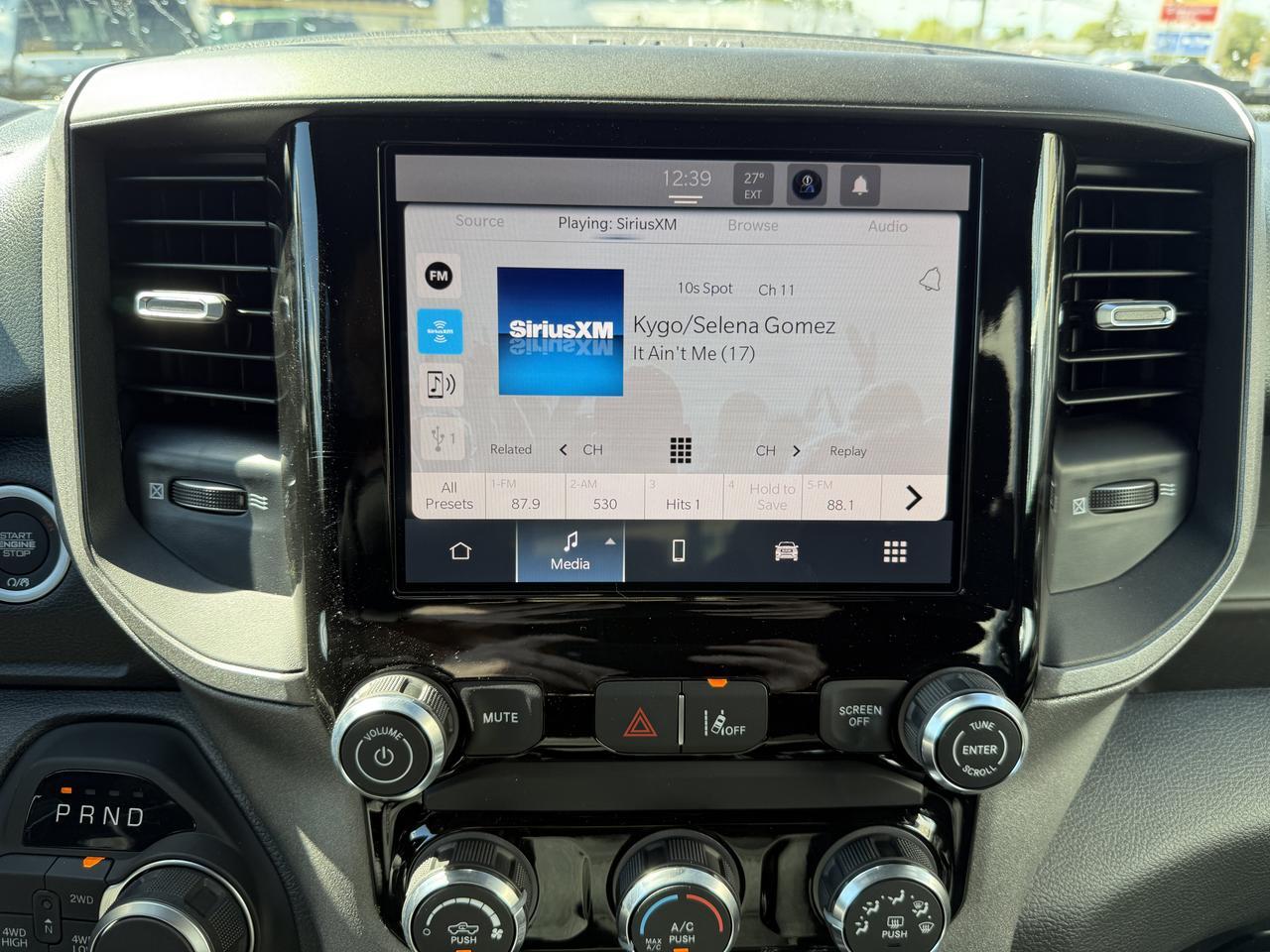 2027 Ram 1500 Warlock Crew Cab 4x4 | 3L Hurricane | Black Accents | Touchscreen | Tow Hooks | Apple Carplay Redwater AB