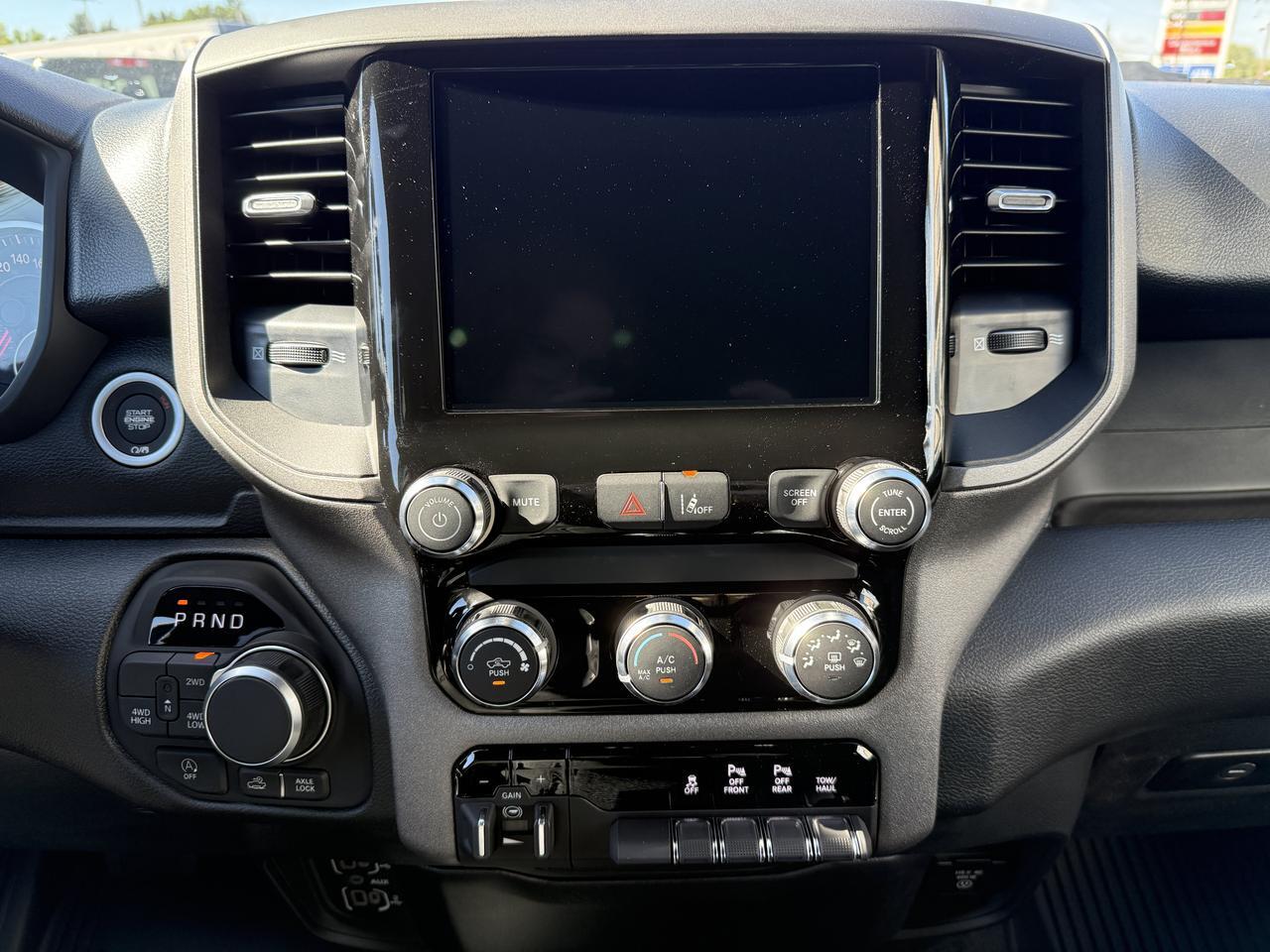 2027 Ram 1500 Warlock Crew Cab 4x4 | V8 HEMI | Serrano Green | Black Cloth | Touchscreen | Backup Camera | Towing Redwater AB