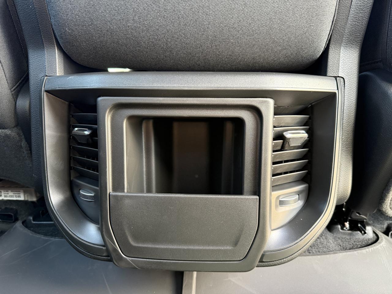 2027 Ram 1500 Warlock Crew Cab 4x4 | V8 HEMI | Serrano Green | Black Cloth | Touchscreen | Backup Camera | Towing Redwater AB
