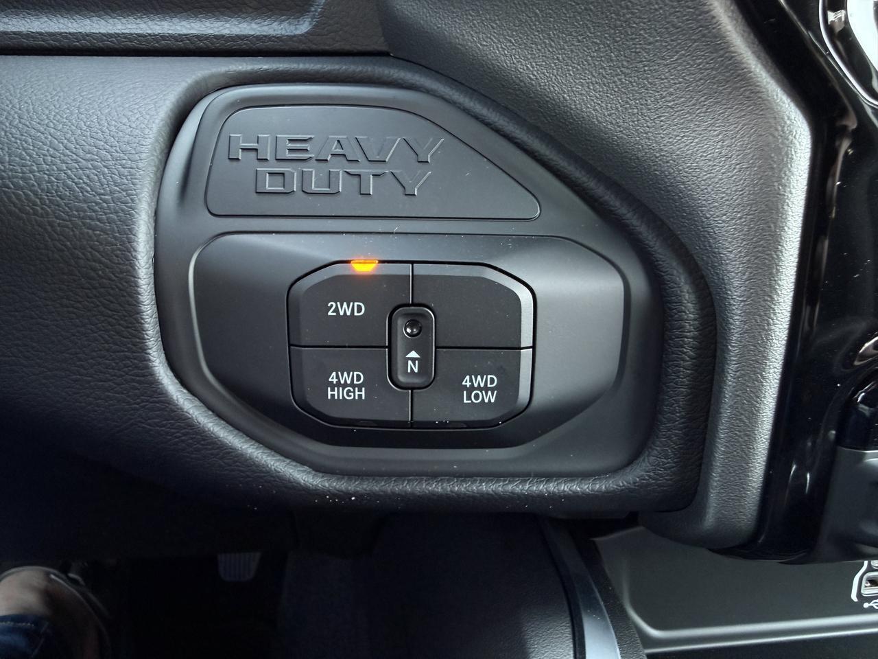 2027 Ram 2500 Big Horn Crew Cab 4x4 | Cummins Diesel | Bright White | Premium Cloth | NAV | 12IN Display | Towing Redwater AB