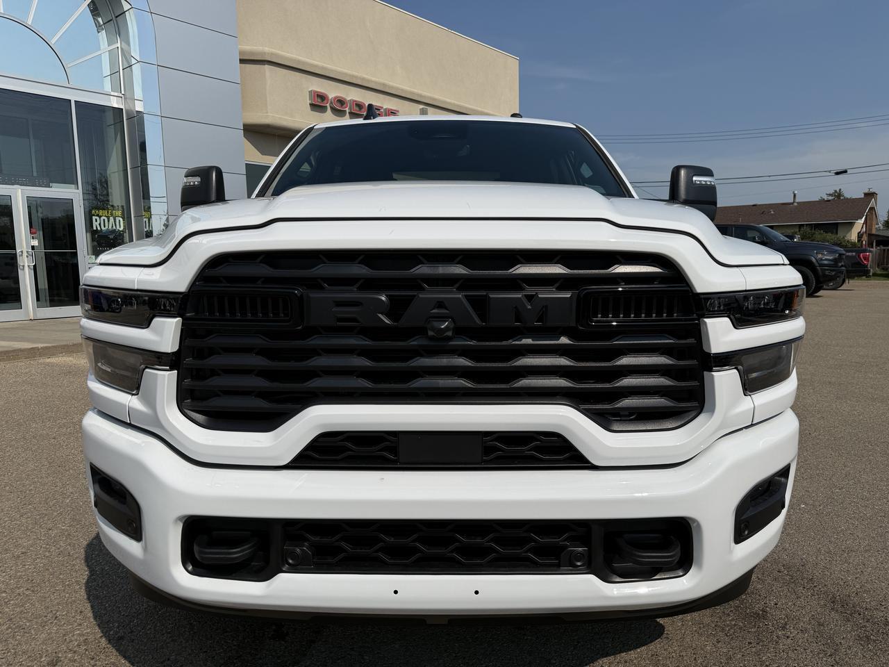 2027 Ram 2500 Big Horn Crew Cab 4x4 | Cummins Diesel | Bright White | Premium Cloth | NAV | 12IN Display | Towing Redwater AB