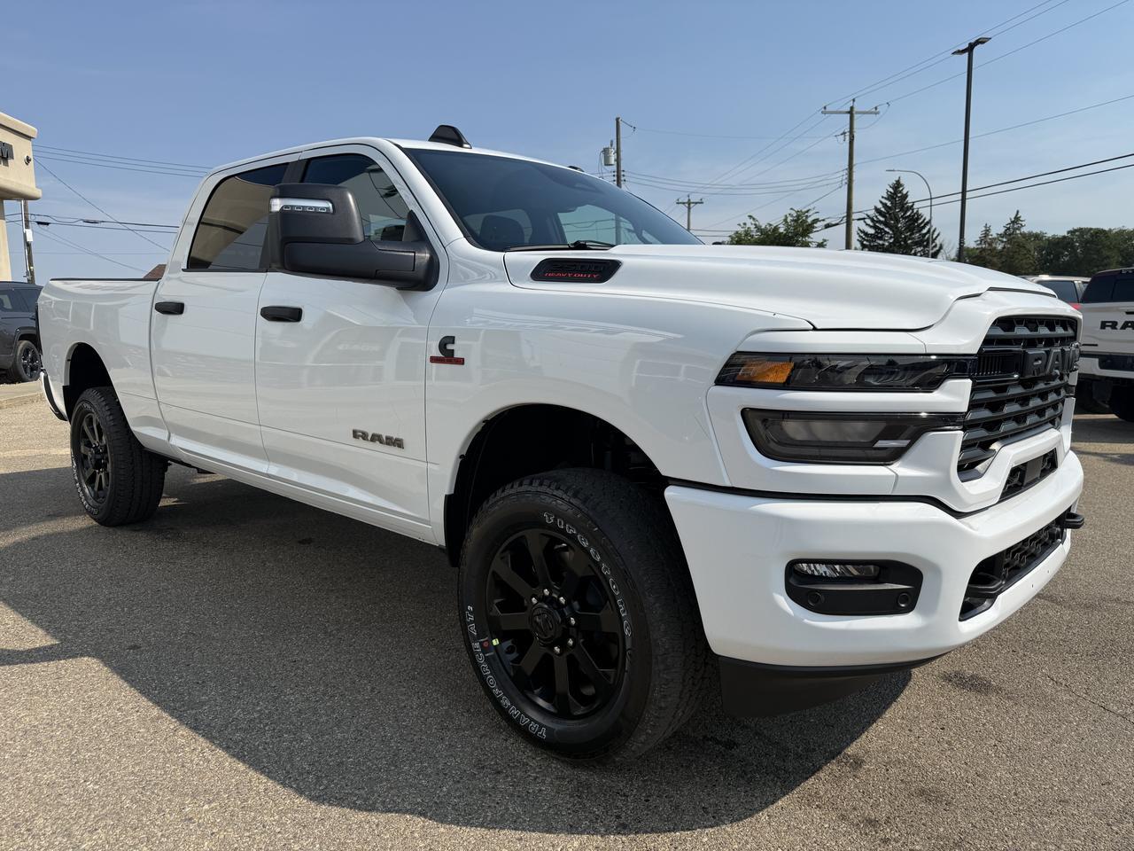 2027 Ram 2500 Big Horn Crew Cab 4x4 | Cummins Diesel | Bright White | Premium Cloth | NAV | 12IN Display | Towing Redwater AB