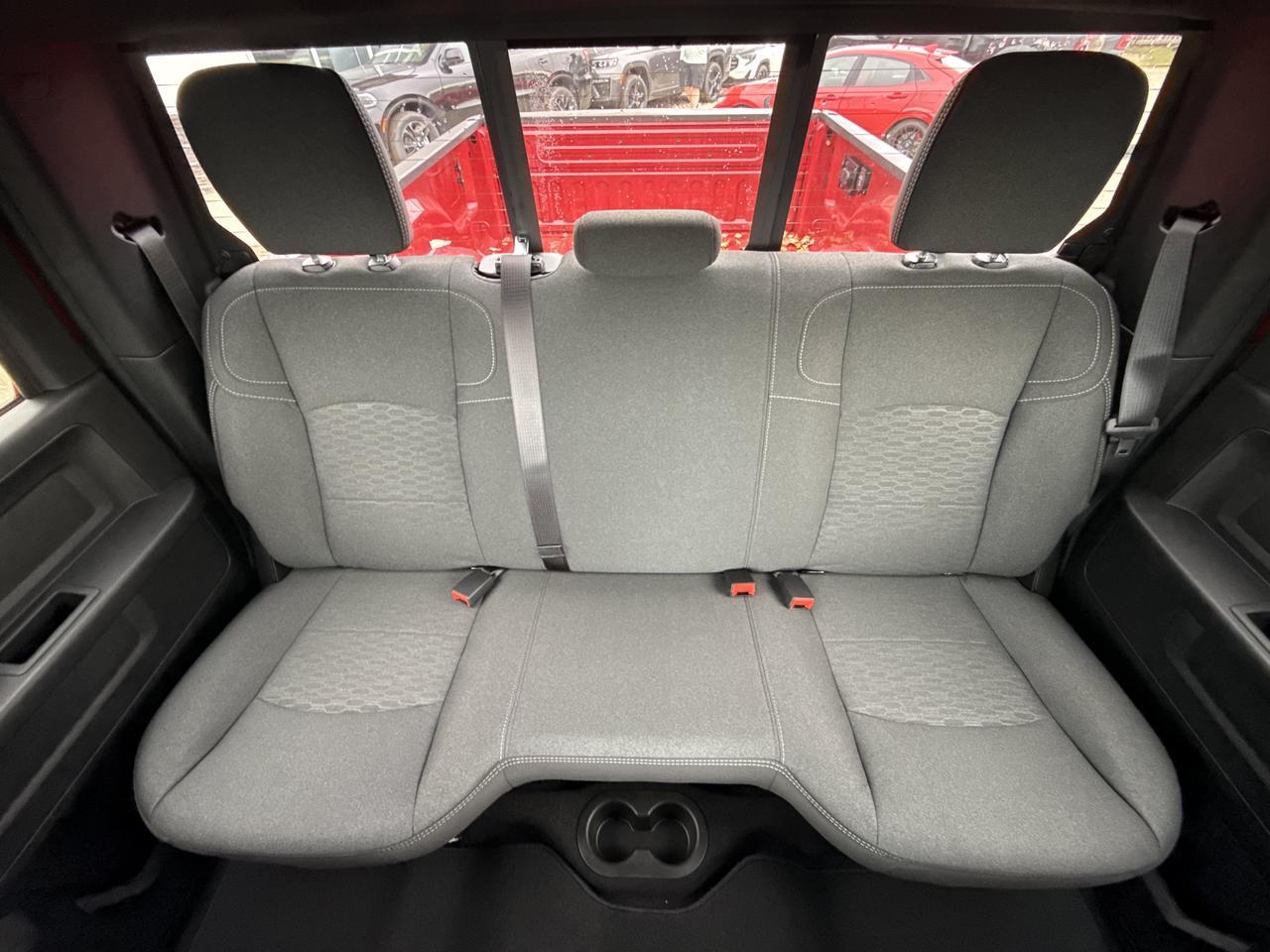 2027 Ram 2500 Black Express Crew Cab 4x4 | Cummins Diesel | Premium Cloth | 12IN Display | ParkView Cam Redwater AB