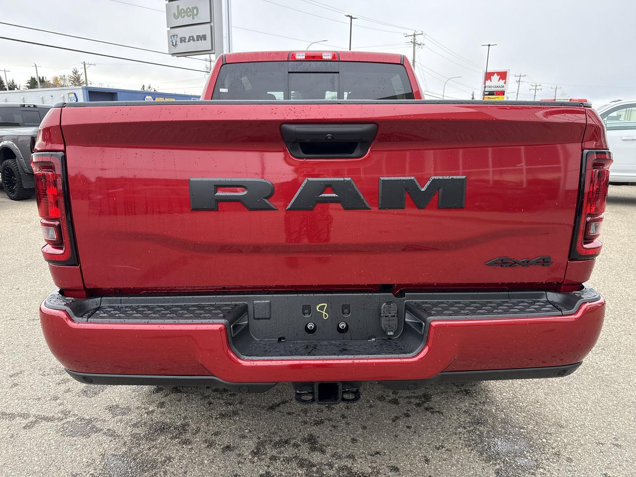2027 Ram 2500 Black Express Crew Cab 4x4 | Cummins Diesel | Premium Cloth | 12IN Display | ParkView Cam Redwater AB