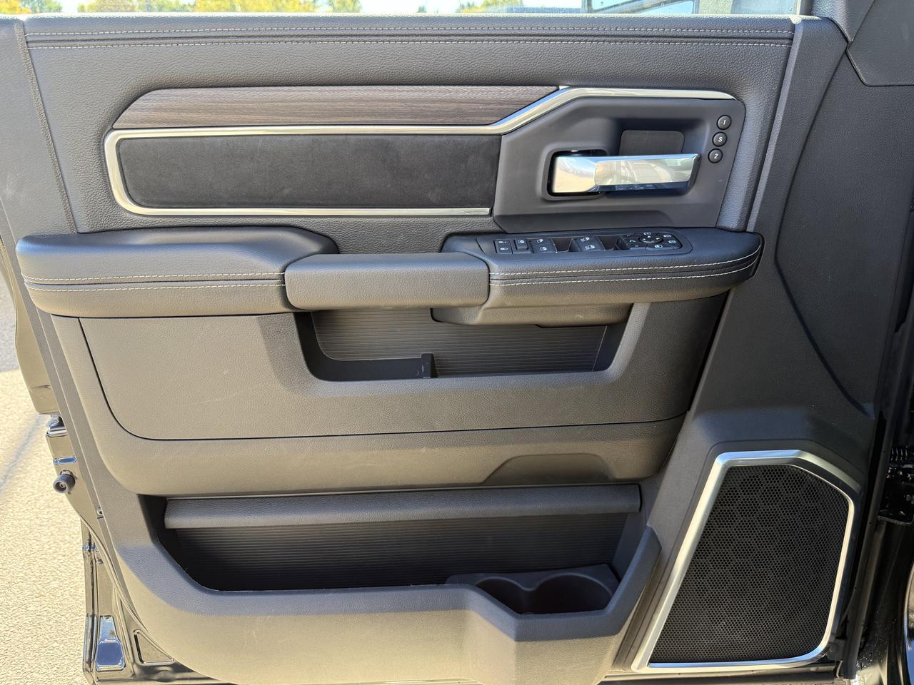 2027 Ram 2500 Laramie Crew Cab 4x4 | Cummins Diesel | Black Leather | Heated Vented Front Seats | 5th Wheel Towing Redwater AB
