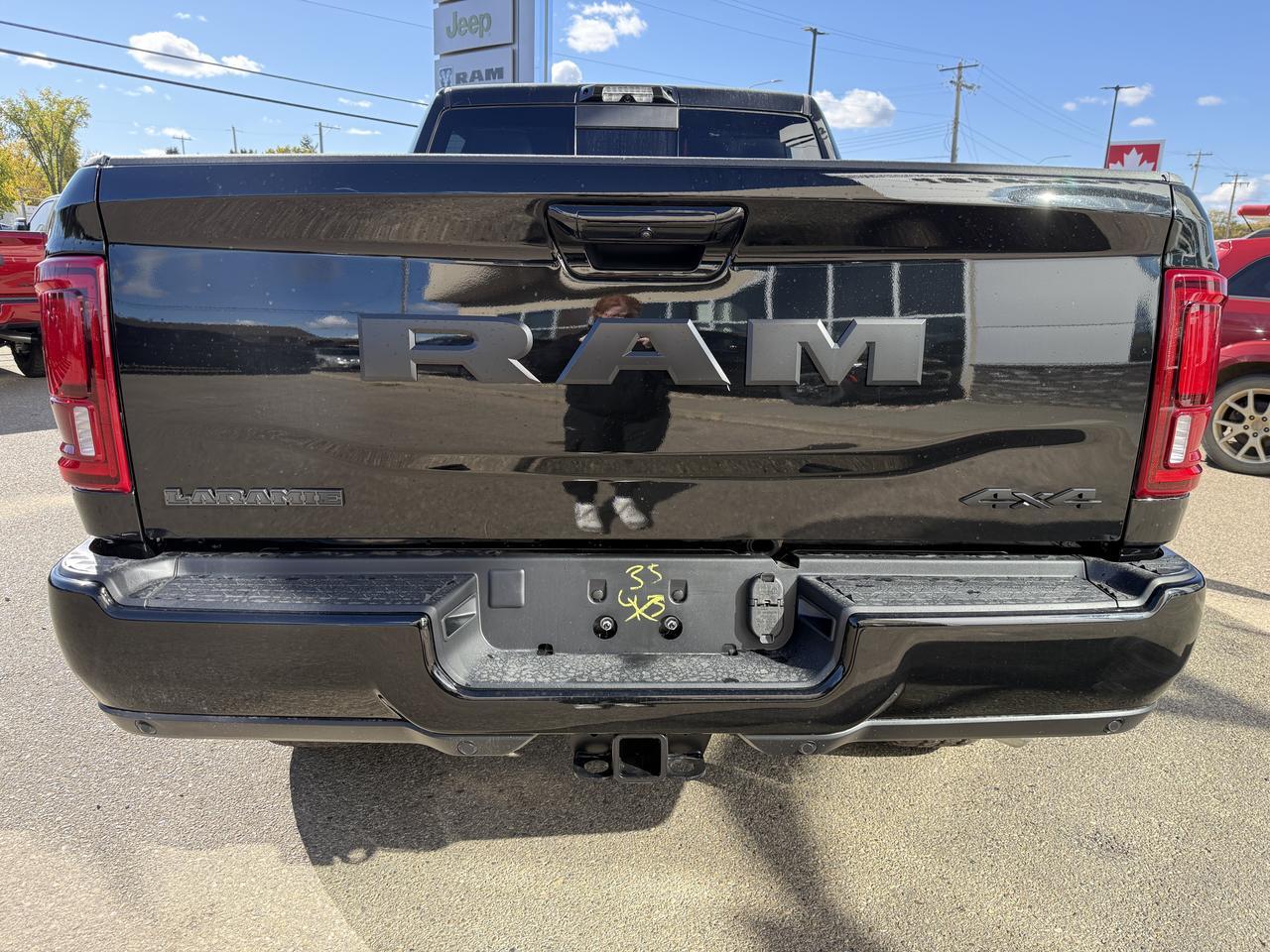 2027 Ram 2500 Laramie Crew Cab 4x4 | Cummins Diesel | Black Leather | Heated Vented Front Seats | 5th Wheel Towing Redwater AB
