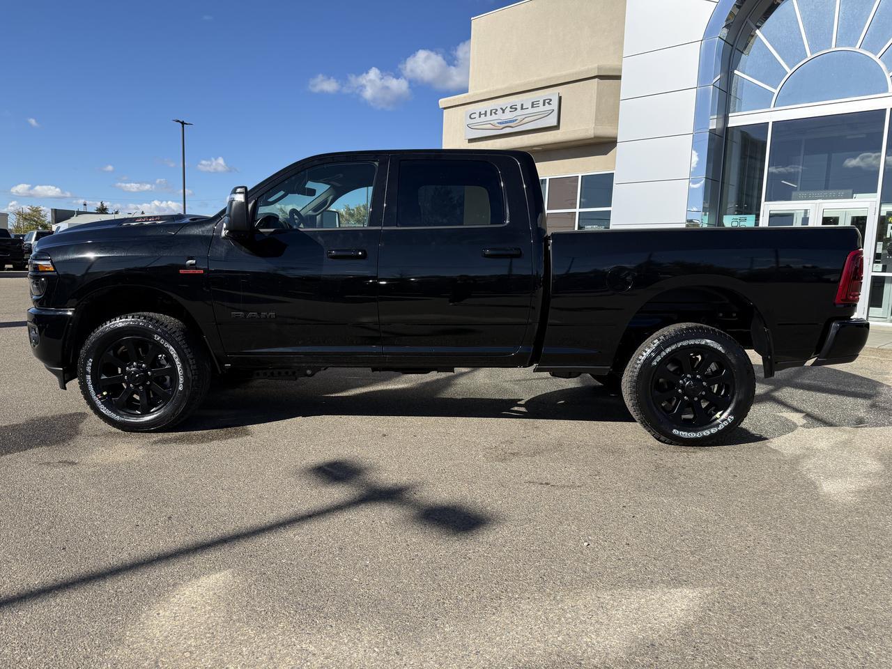 2027 Ram 2500 Laramie Crew Cab 4x4 | Cummins Diesel | Black Leather | Heated Vented Front Seats | 5th Wheel Towing Redwater AB