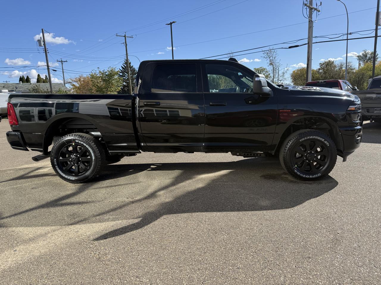 2027 Ram 2500 Laramie Crew Cab 4x4 | Cummins Diesel | Black Leather | Heated Vented Front Seats | 5th Wheel Towing Redwater AB
