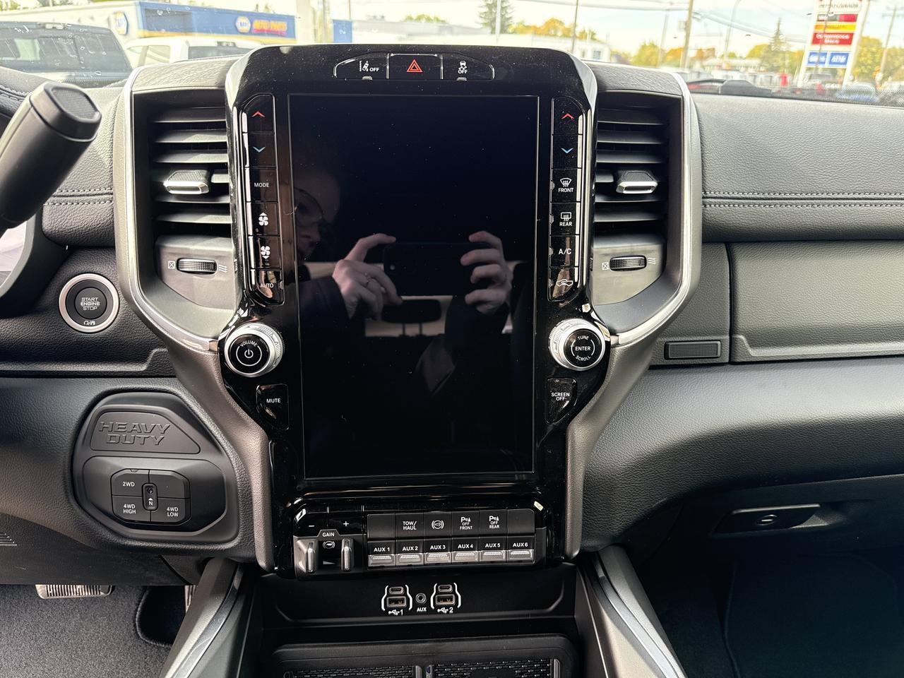 2027 Ram 2500 Laramie Crew Cab 4x4 | Cummins Diesel | Forged Blue | Black Leather Seats | Power Sunroof Redwater AB