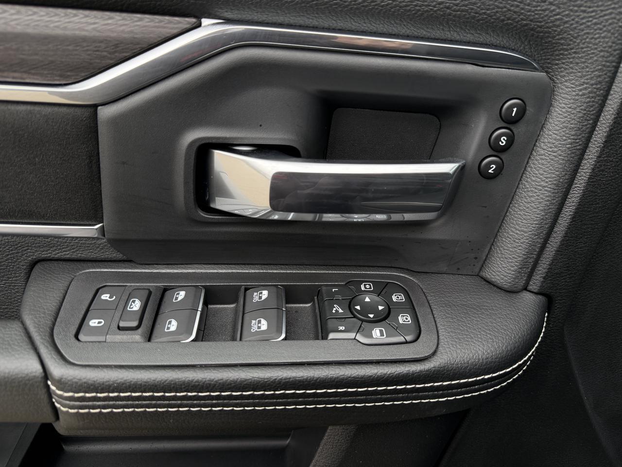 2027 Ram 2500 Laramie Crew Cab 4x4 | Cummins Diesel | Premium Black Leather Heated Vented Seats | 12IN NAV Redwater AB