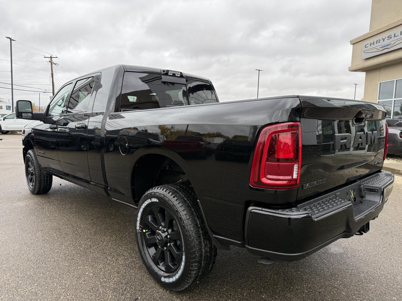 2027 Ram 2500 Laramie Mega Cab 4x4 | Cummins Diesel | Black Leather | Night Edition | Power Sunroof | 12IN Display Redwater AB