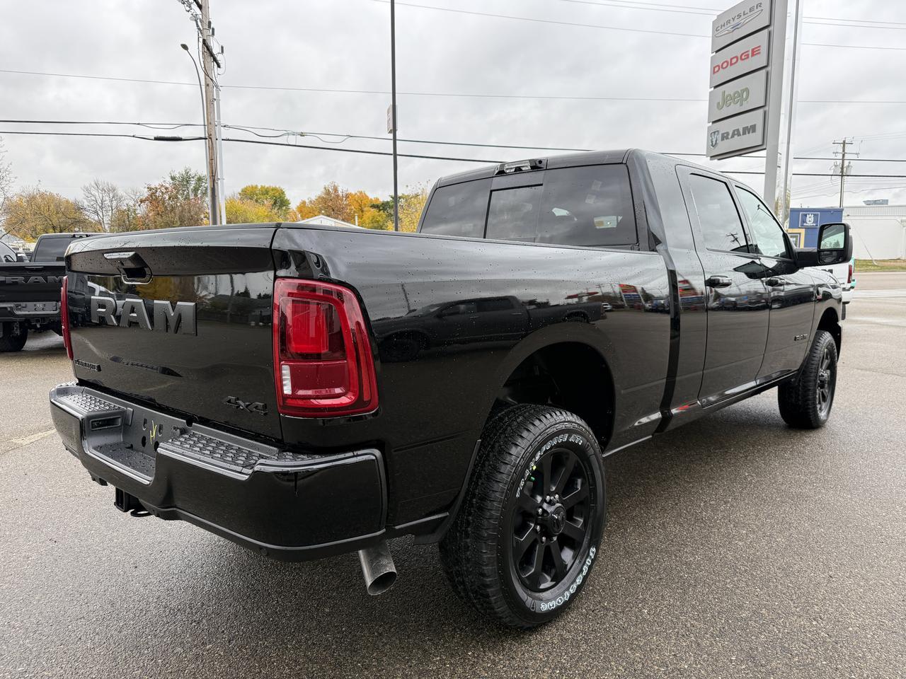 2027 Ram 2500 Laramie Mega Cab 4x4 | Cummins Diesel | Black Leather | Night Edition | Power Sunroof | 12IN Display Redwater AB