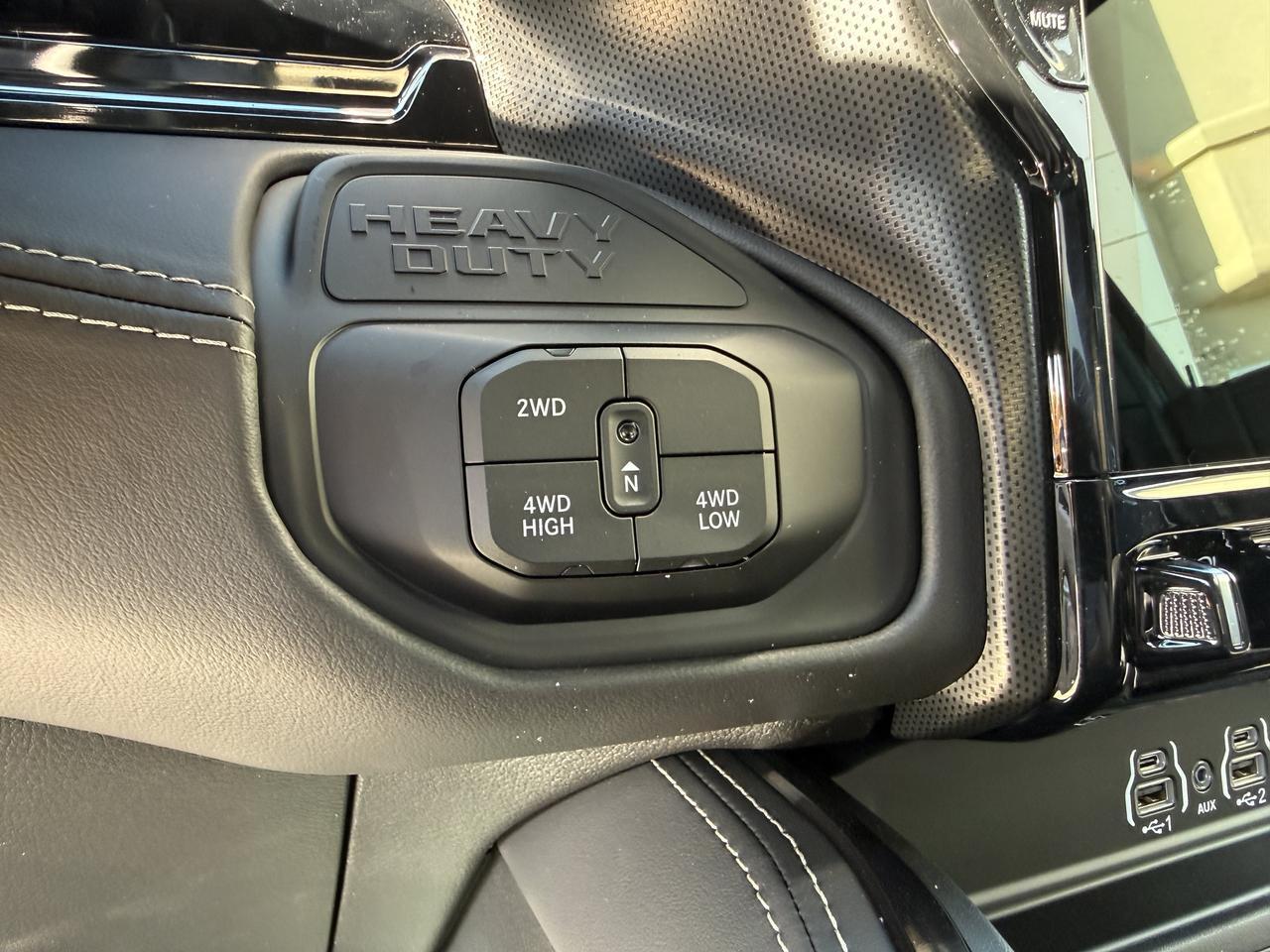 2027 Ram 2500 Limited Crew Cab 4x4 | Cummins Diesel | Ceramic Grey | Black Leather | 17 Speakers Redwater AB