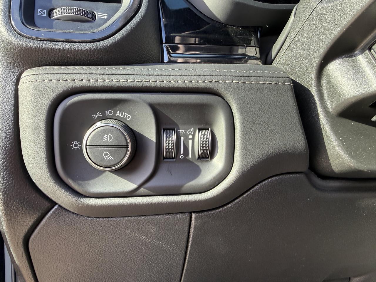 2027 Ram 2500 Limited Crew Cab 4x4 | Cummins Diesel | Ceramic Grey | Black Leather | 17 Speakers Redwater AB