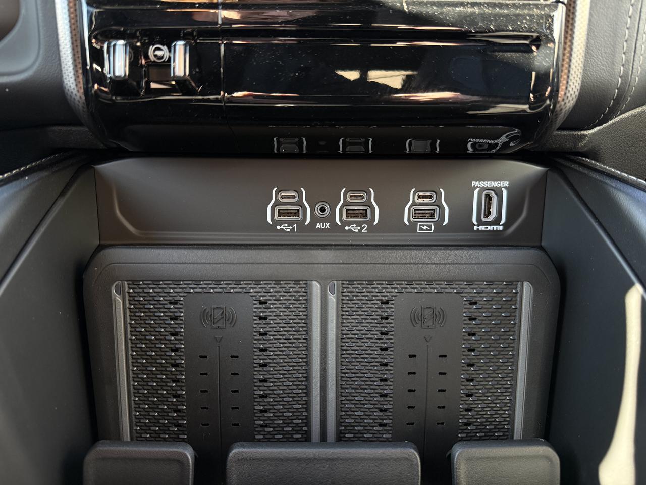 2027 Ram 2500 Limited Crew Cab 4x4 | Cummins Diesel | Ceramic Grey | Black Leather | 17 Speakers Redwater AB
