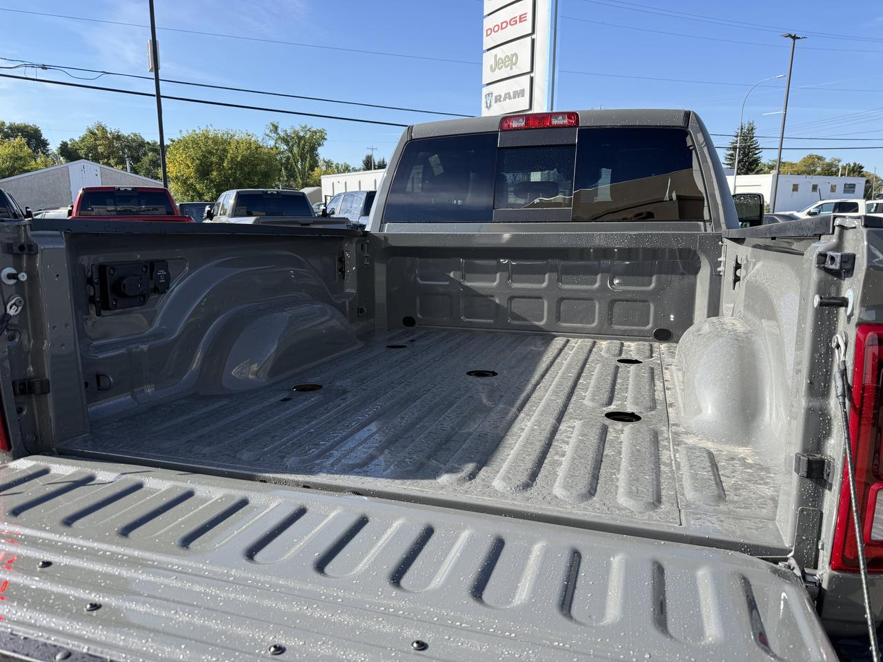 2027 Ram 2500 Limited Crew Cab 4x4 | Cummins Diesel | Ceramic Grey | Black Leather | 17 Speakers Redwater AB