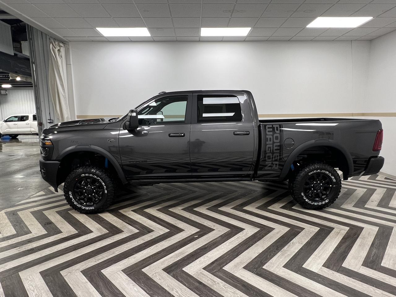2027 Ram 2500 Power Wagon Hemi Gasoline