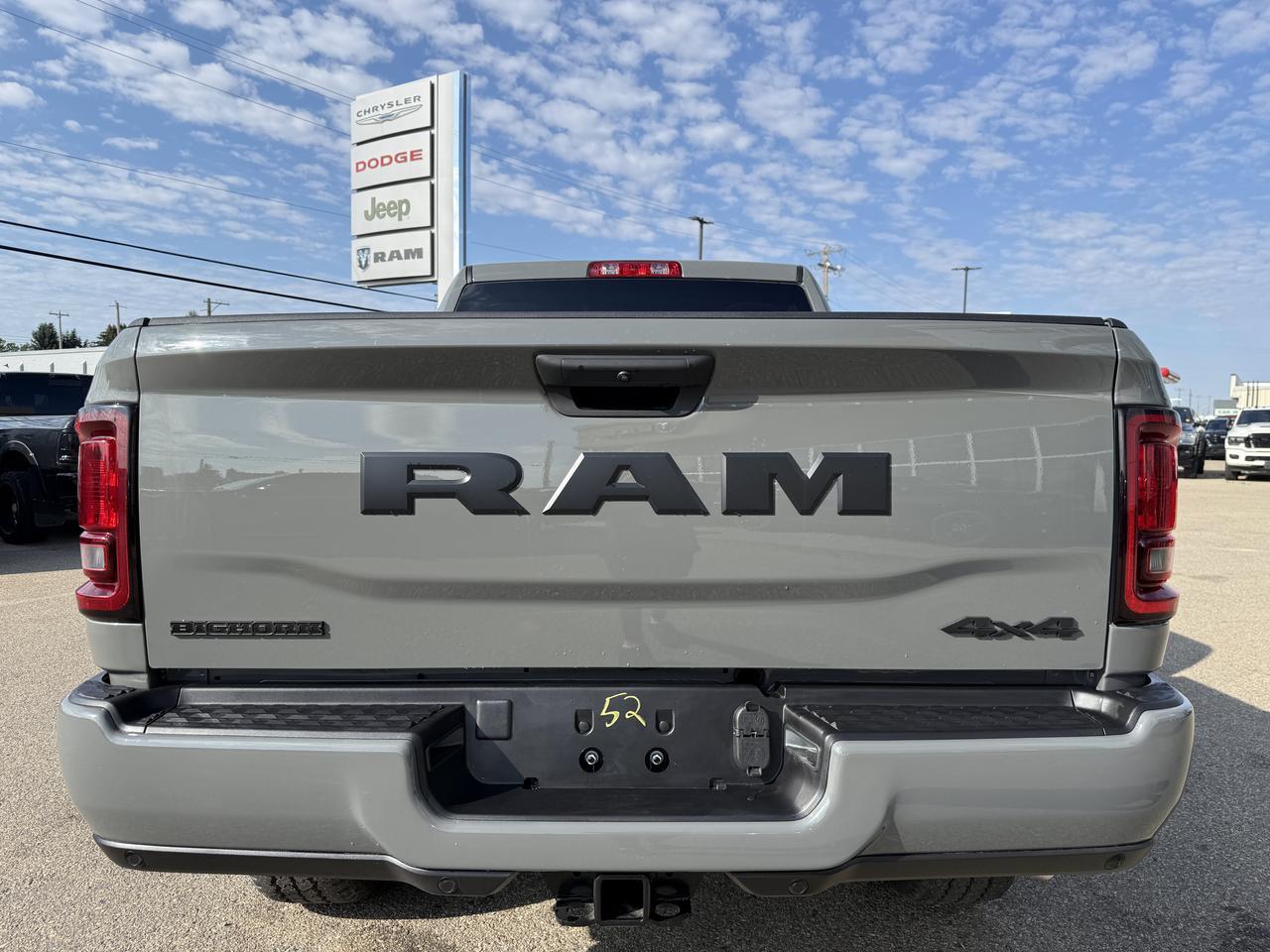 2027 Ram 3500 Big Horn Crew Cab 4x4 | Cummins Diesel | Ceramic Grey | Black Cloth | 12IN Touchscreen | Heated Seat Redwater AB
