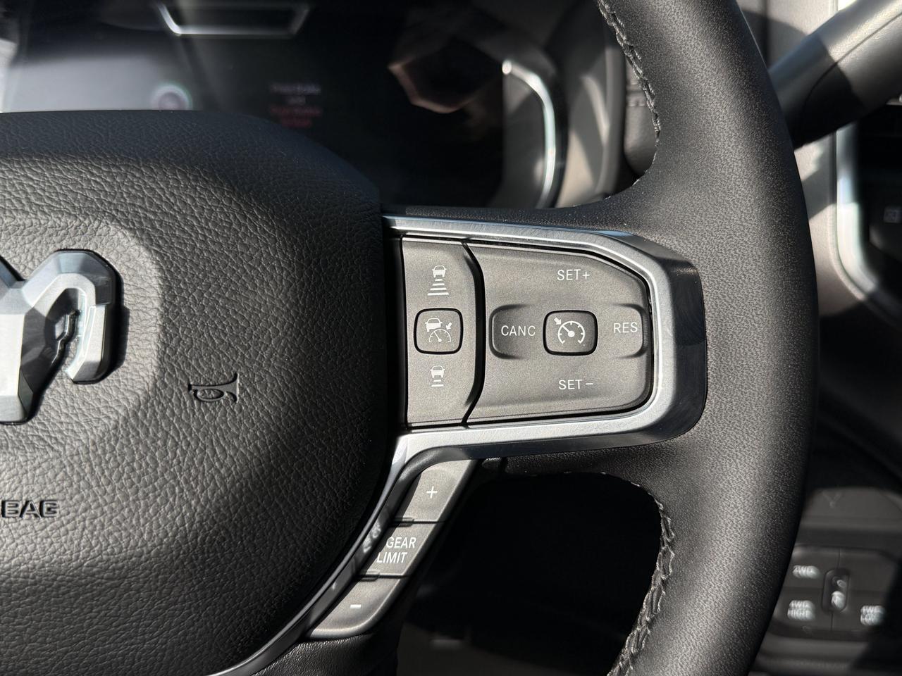 2027 Ram 3500 Big Horn Crew Cab 4x4 | Cummins Diesel | Ceramic Grey | Black Cloth | 12IN Touchscreen | Heated Seat Redwater AB