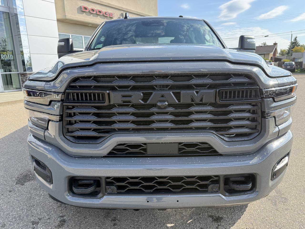 2027 Ram 3500 Big Horn Crew Cab 4x4 | Cummins Diesel | Ceramic Grey | Black Cloth | 12IN Touchscreen | Heated Seat Redwater AB