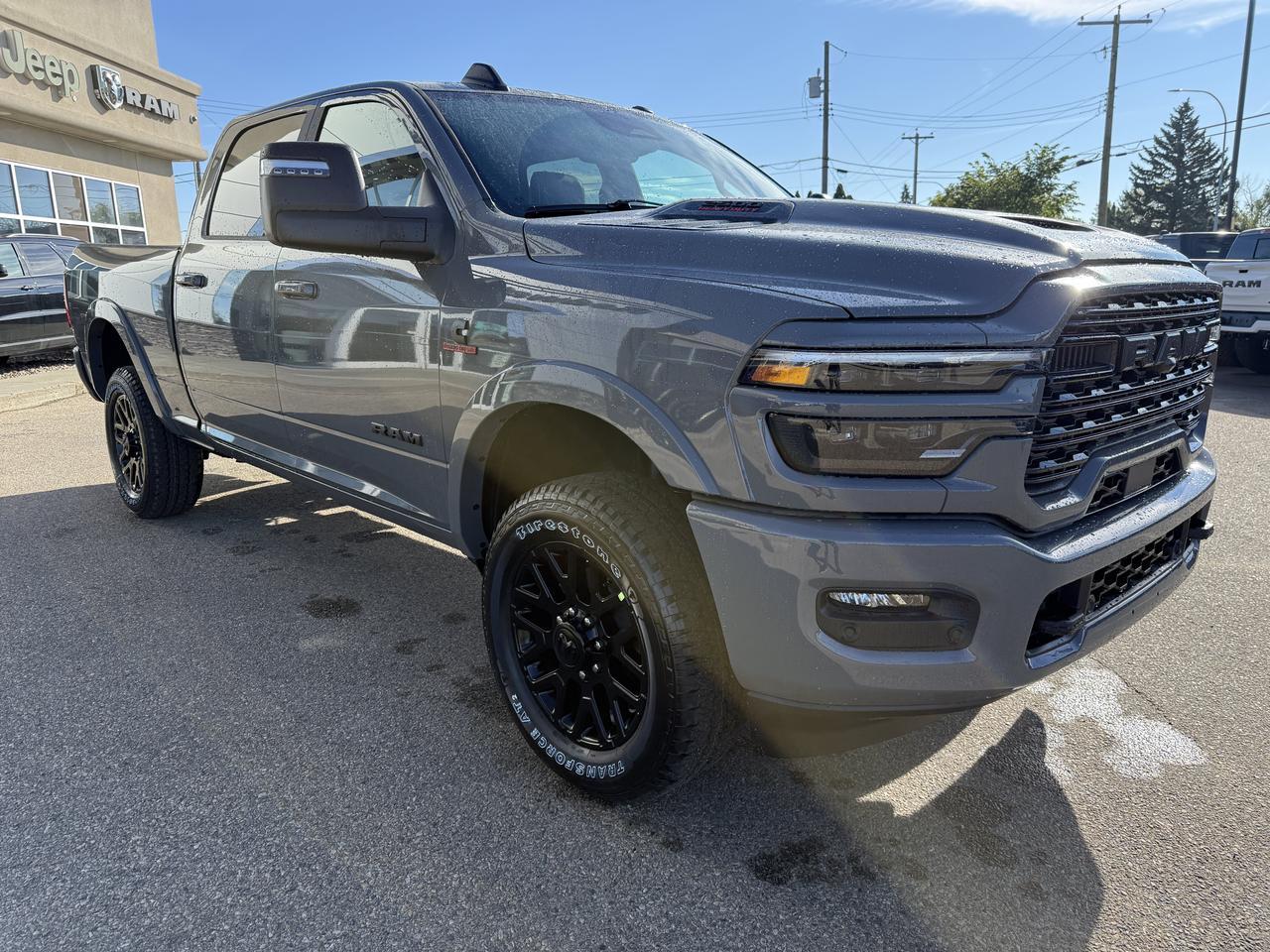 2027 Ram 3500 Big Horn Crew Cab 4x4 | Cummins Diesel | Ceramic Grey | Black Cloth | 12IN Touchscreen | Heated Seat Redwater AB