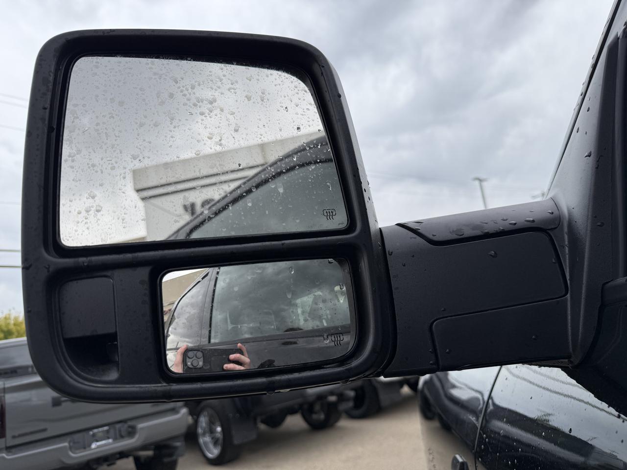 2027 Ram 3500 Big Horn Crew Cab 4x4 | Cummins Diesel | NAV | 12IN Display | Heated Seats | Remote Start Redwater AB
