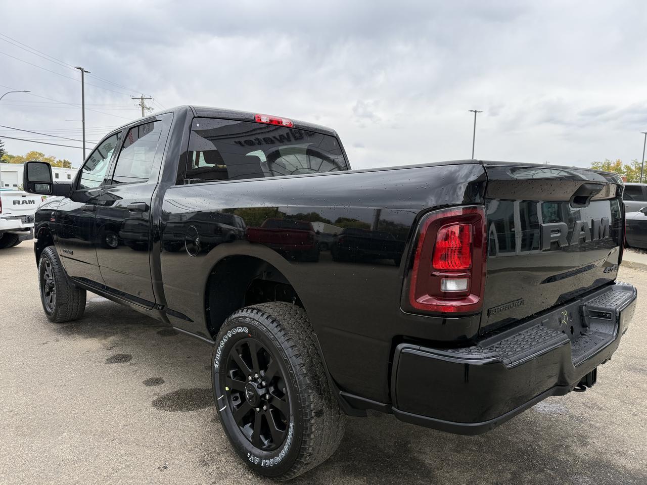 2027 Ram 3500 Big Horn Crew Cab 4x4 | Cummins Diesel | NAV | 12IN Display | Heated Seats | Remote Start Redwater AB