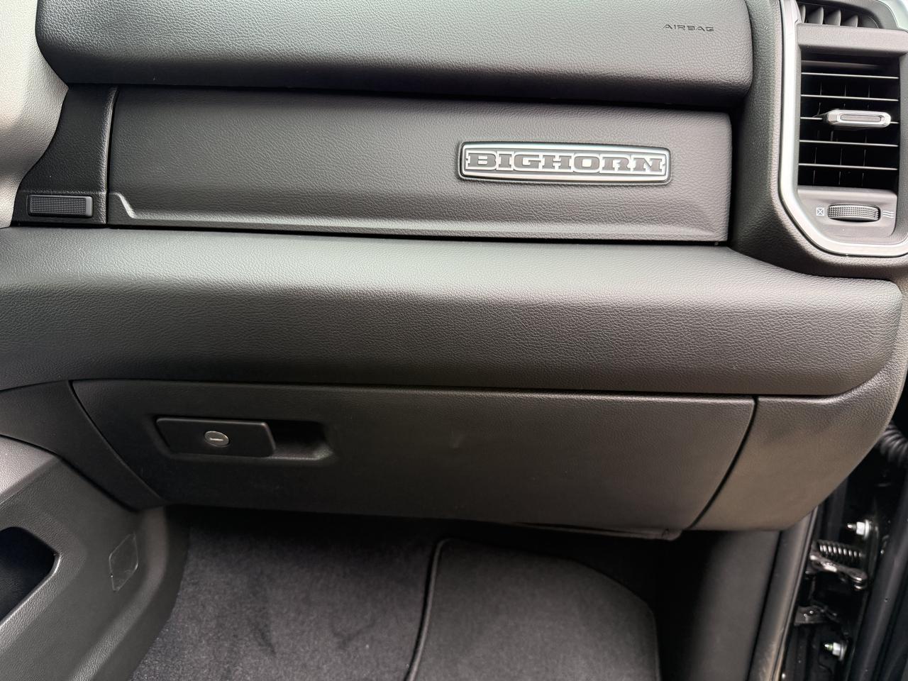 2027 Ram 3500 Big Horn Crew Cab 4x4 | Cummins Diesel | NAV | 12IN Display | Heated Seats | Remote Start Redwater AB