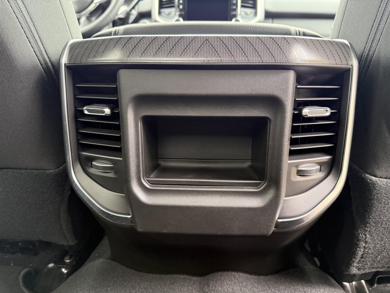 2027 Ram 3500 Big Horn Crew Cab 4x4 | Cummins Diesel | NAV | 12IN Display | Heated Seats | Remote Start Redwater AB
