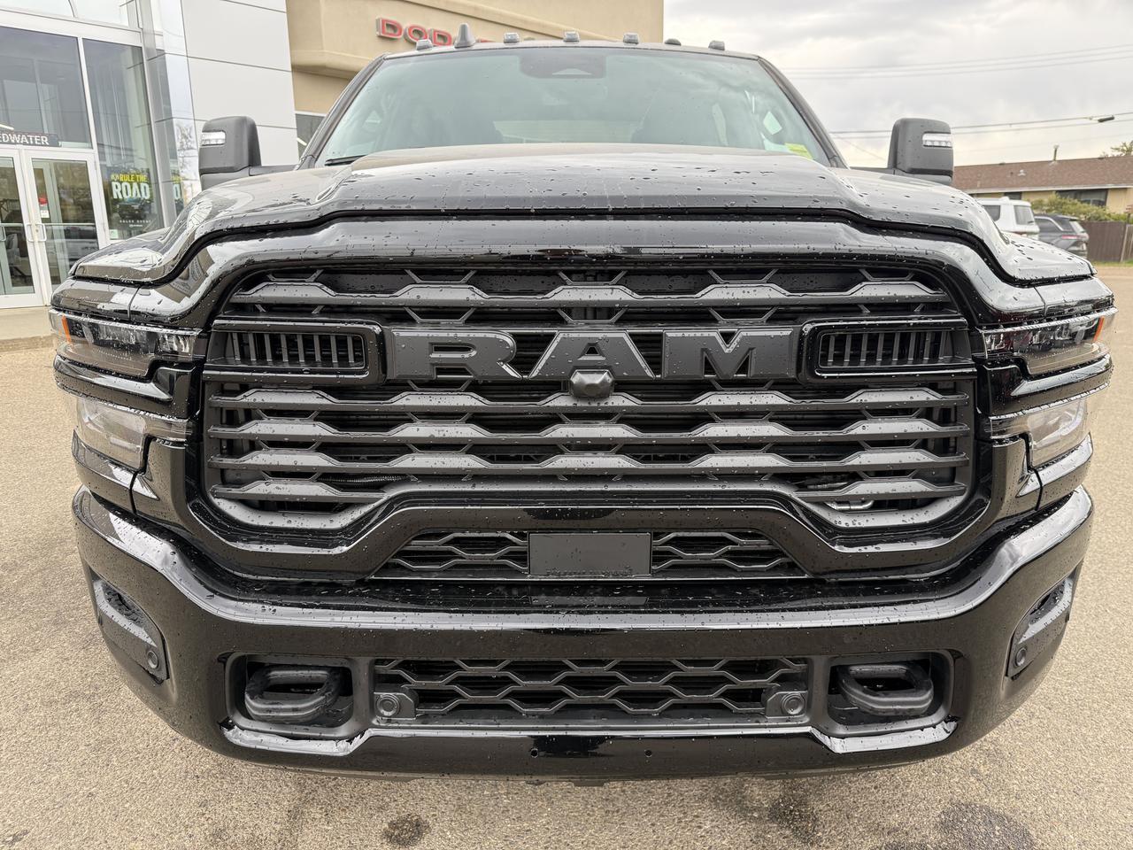 2027 Ram 3500 Big Horn Crew Cab 4x4 | Cummins Diesel | NAV | 12IN Display | Heated Seats | Remote Start Redwater AB