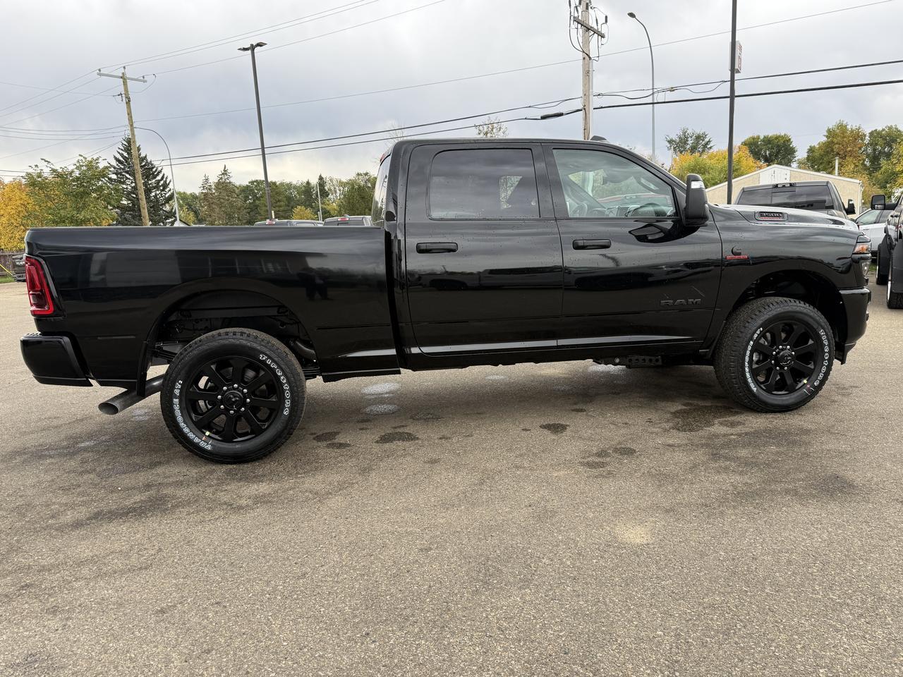 2027 Ram 3500 Big Horn Crew Cab 4x4 | Cummins Diesel | NAV | 12IN Display | Heated Seats | Remote Start Redwater AB