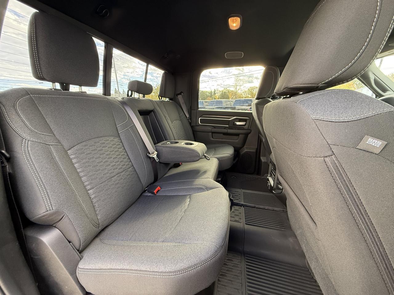 2027 Ram 3500 Big Horn Crew Cab 4x4 | Cummins Diesel | NAV | 12IN Display | Heated Seats | Remote Start Redwater AB