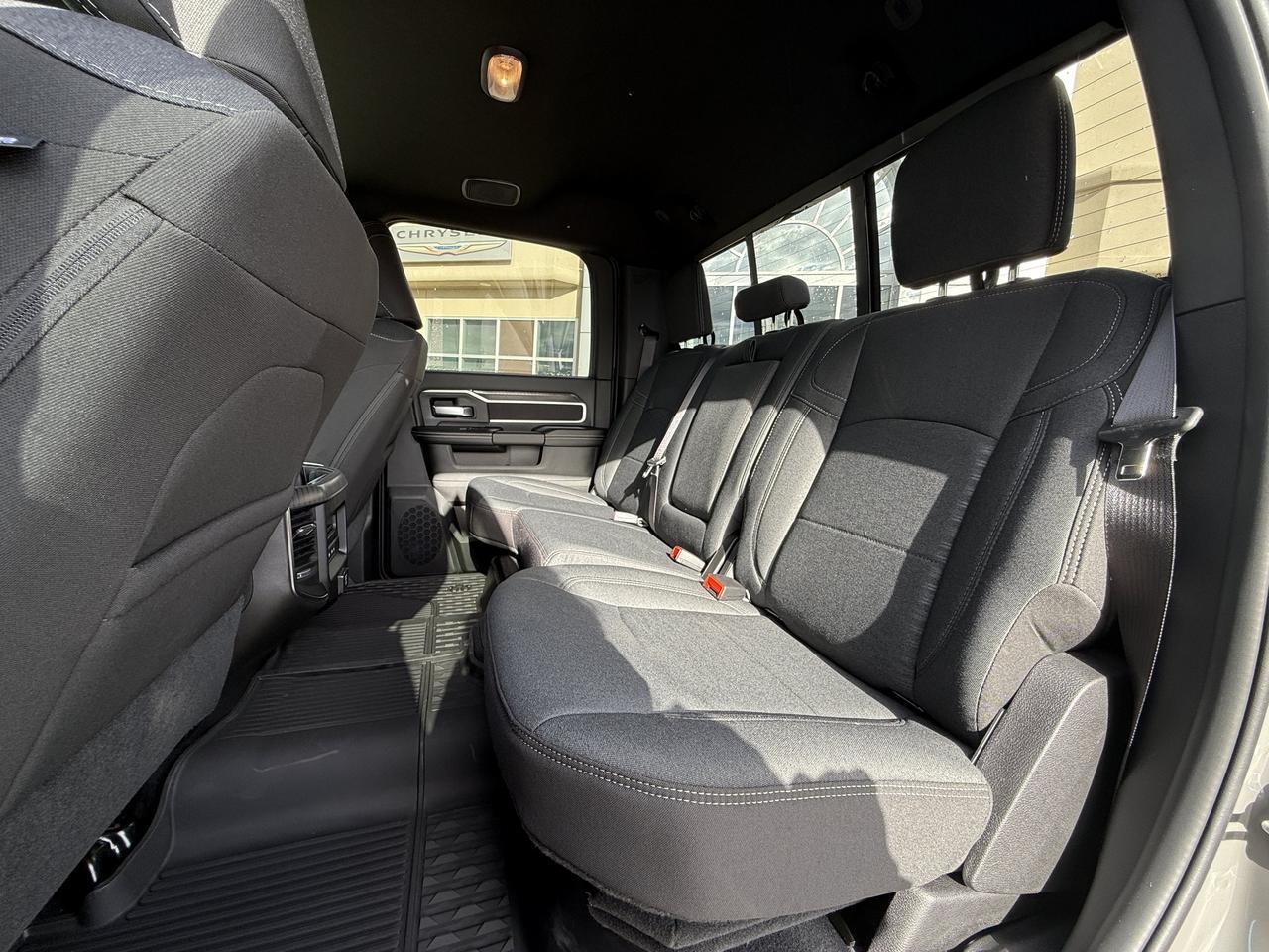 2027 Ram 3500 Big Horn Crew Cab 4x4 | Cummins Diesel | NAV | 12IN Display | Heated Seats | Remote Start Redwater AB