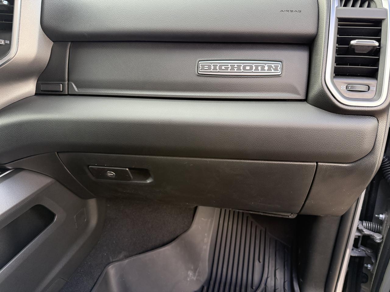 2027 Ram 3500 Big Horn Crew Cab 4x4 | Cummins Diesel | NAV | 12IN Display | Heated Seats | Remote Start Redwater AB