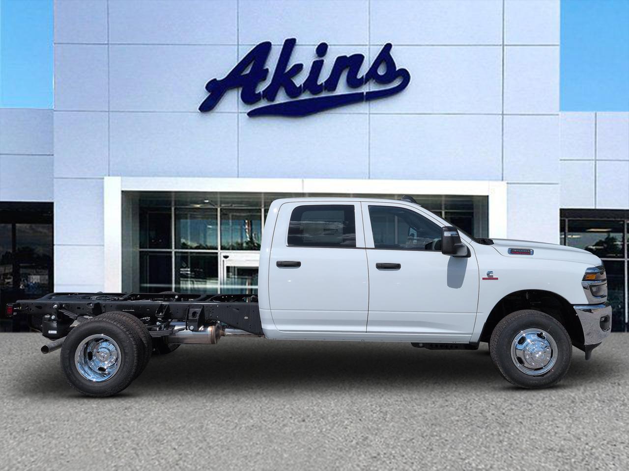 2027 Ram 3500 Chassis Cab Tradesman