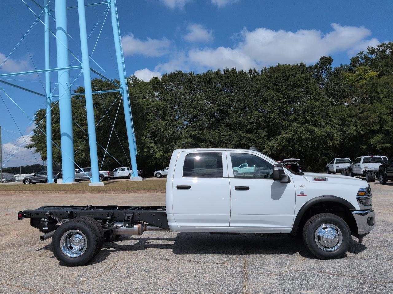 2027 Ram 3500 Chassis Cab Tradesman
