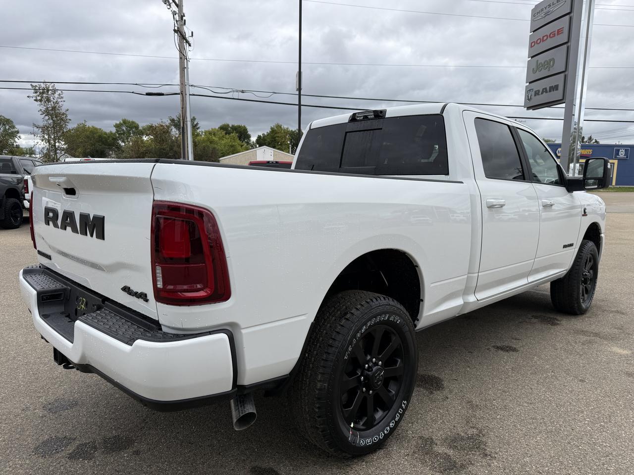2027 Ram 3500 Laramie Night Edition Crew Cab 4x4 | Cummins Diesel | Black Leather | 12IN Touchscreen | NAV Redwater AB
