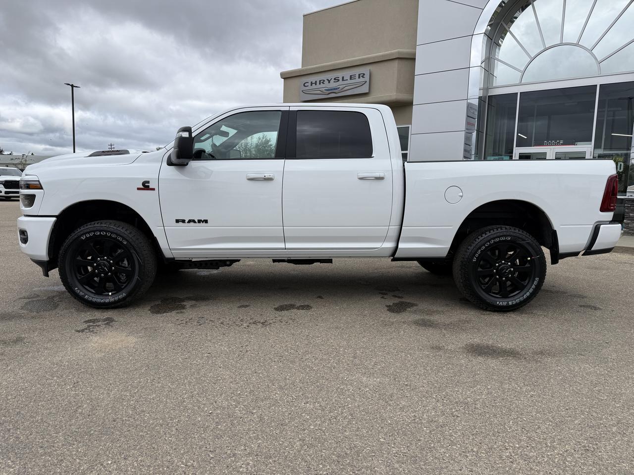 2027 Ram 3500 Laramie Night Edition Crew Cab 4x4 | Cummins Diesel | Black Leather | 12IN Touchscreen | NAV Redwater AB