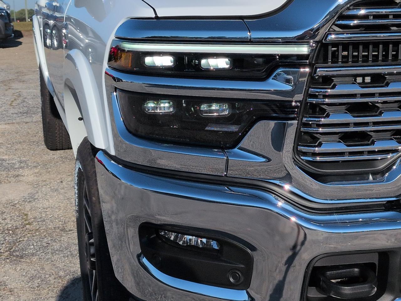 2027 Ram 3500 Longhorn Appleton WI