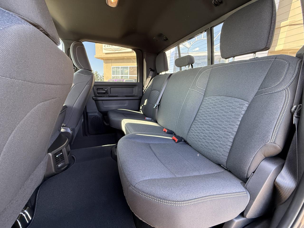 2027 Ram 3500 Tradesman Crew Cab 4x4 | Cummins Diesel | Granite Crystal | 12IN Display | NAV | 5th Wheel Prep Redwater AB
