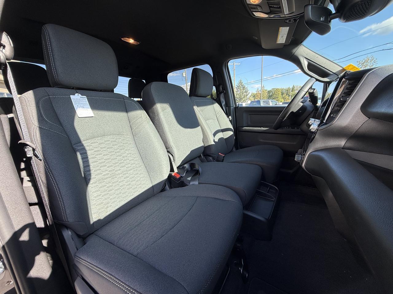 2027 Ram 3500 Tradesman Crew Cab 4x4 | Cummins Diesel | Granite Crystal | 12IN Display | NAV | 5th Wheel Prep Redwater AB