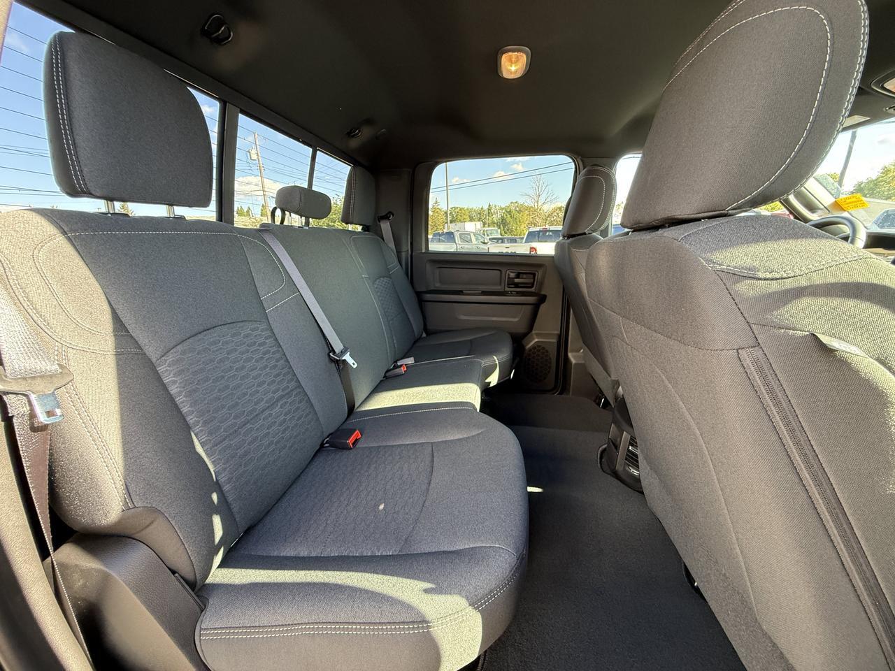 2027 Ram 3500 Tradesman Crew Cab 4x4 | Cummins Diesel | Granite Crystal | 12IN Display | NAV | 5th Wheel Prep Redwater AB