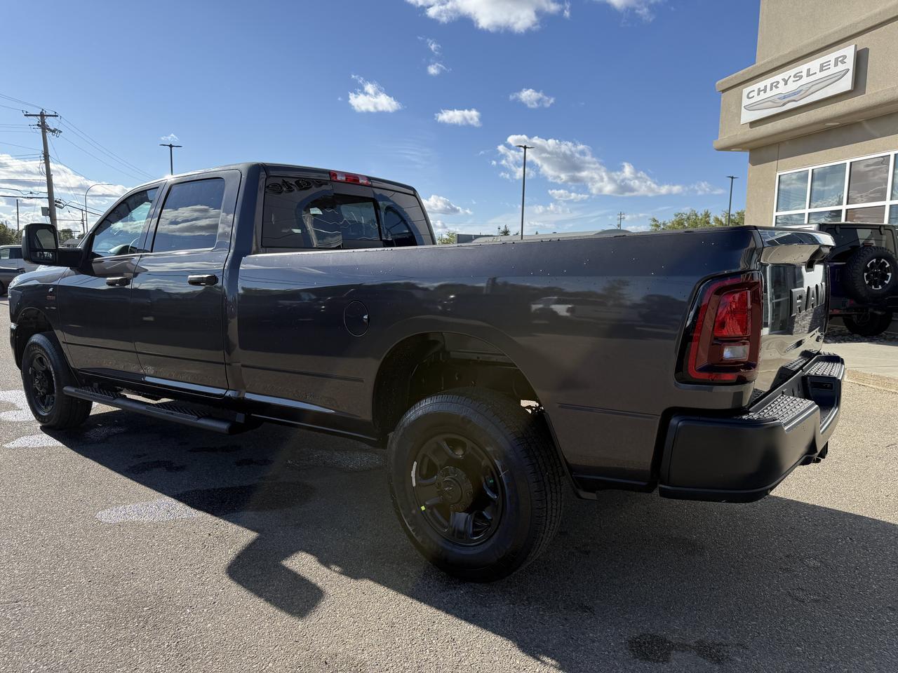 2027 Ram 3500 Tradesman Crew Cab 4x4 | Cummins Diesel | Granite Crystal | 12IN Display | NAV | 5th Wheel Prep Redwater AB